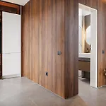 Mandala Designer With Free Private Parking, Near Mall Coresi Брашов