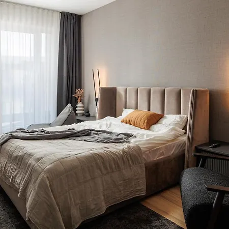 דירה Mandala Designer With Free Private Parking, Near Mall Coresi