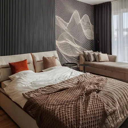 Mandala Designer With Free Private Parking, Near Mall Coresi * 브라쇼브