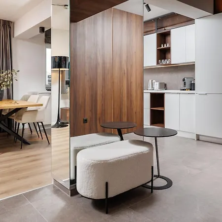 Апартаменты Mandala Designer With Free Private Parking, Near Mall Coresi *