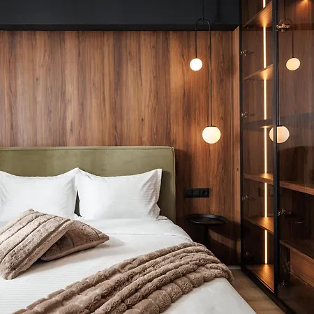 Mandala Designer With Free Private Parking, Near Mall Coresi *