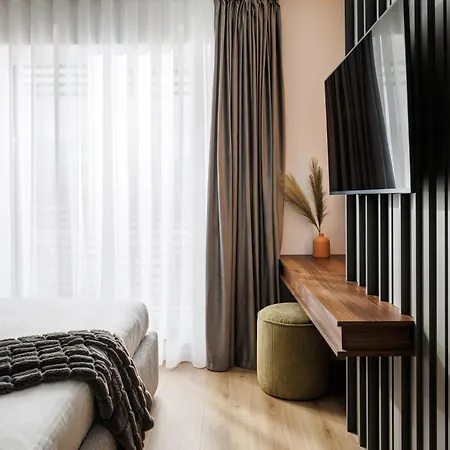 Mandala Designer With Free Private Parking, Near Mall Coresi