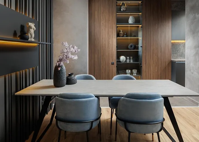 Mandala Designer With Free Private Parking, Near Mall Coresi *