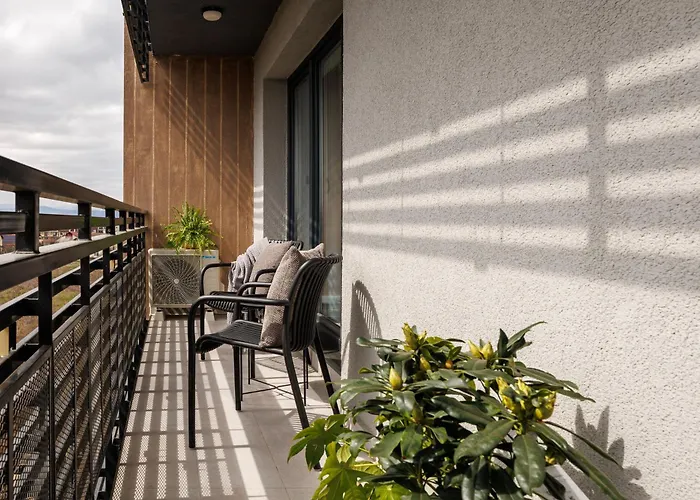 Mandala Designer With Free Private Parking, Near Mall Coresi Brasov